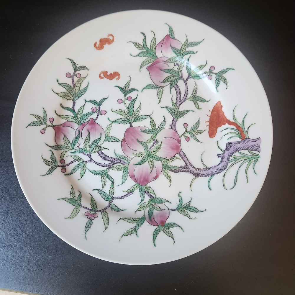 Fine Collectable Art Handmade Famille Rose Porcelain Peach Plate